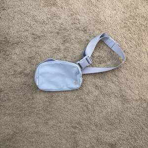 lululemon athletica light blue / lavender belt bag